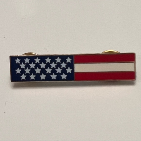 🆕 Bulk Set of 22 Individually Packaged American Flag Pins  🇺🇸 - Picture 8 of 8